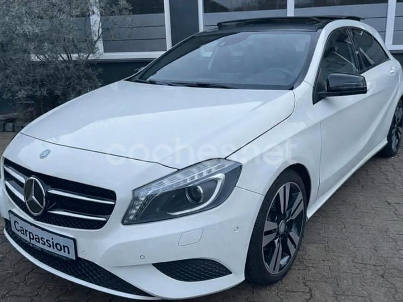 Blanco Usado 2013 Mercedes A180 Urban Berlina | 12.990 € (Precio justo) - Imagen 1/4