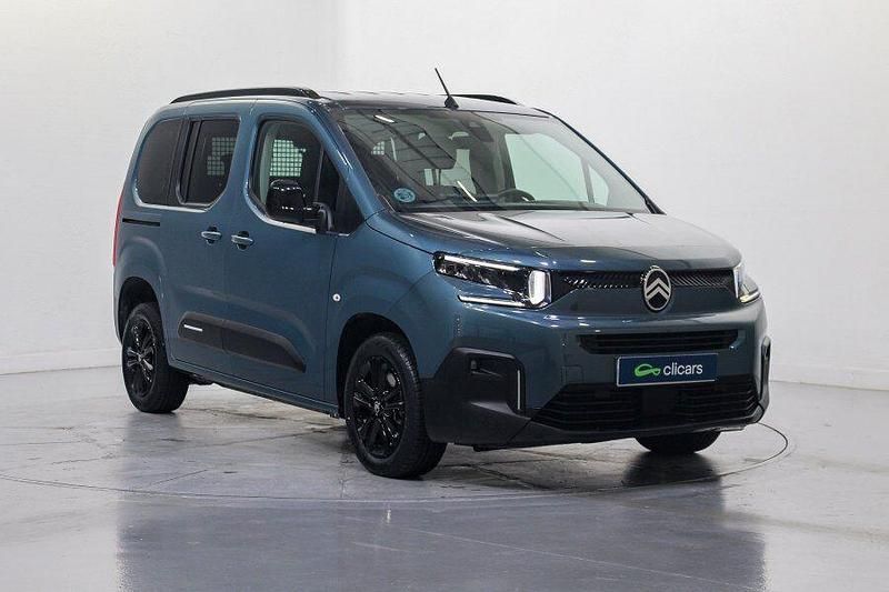 Usado Citroën Berlingo 100 CV (73 kW) 2024 Azul Monovolumen