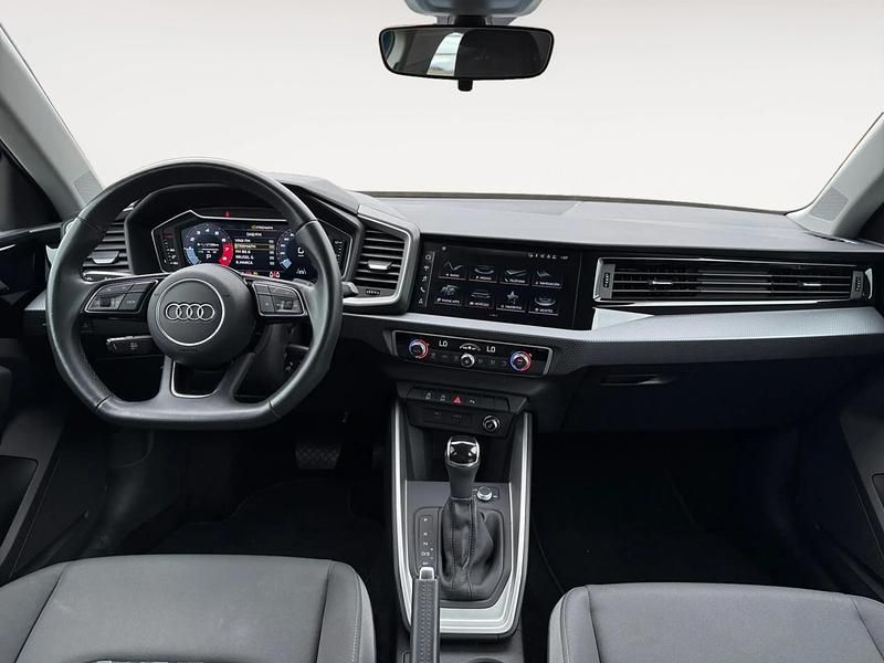 Usado Audi A1 Sportback 110 CV (80 kW) 2021 Azul Utilitario