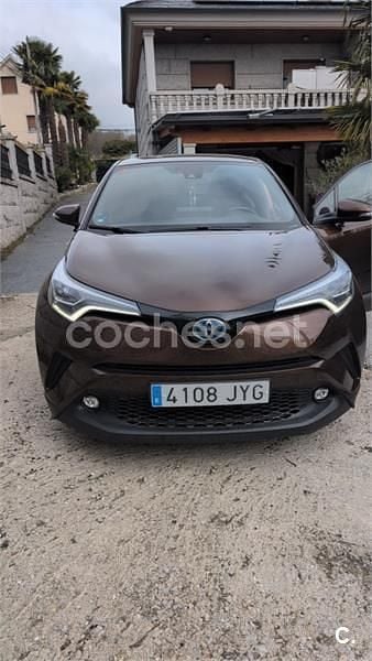 Usado Toyota C-HR Advance 122 CV (89 kW) 2017 Marrón SUV