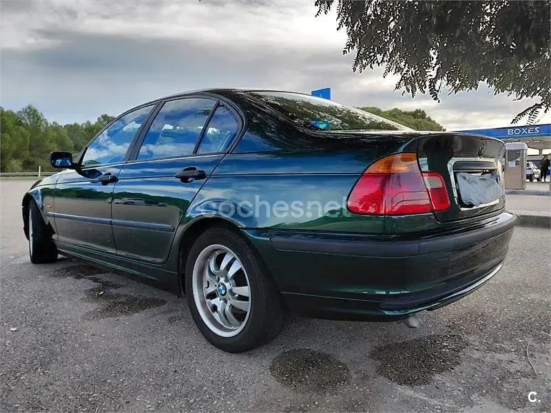 Usado BMW 320 136 CV (100 kW) 2000 Verde Berlina
