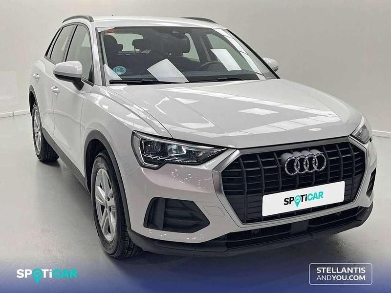 Usado Audi Q3 150 CV (110 kW) 2021 Gris SUV