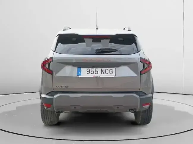 Usado Dacia Duster Extreme 131 CV (96 kW) 2025 Gris / plata SUV