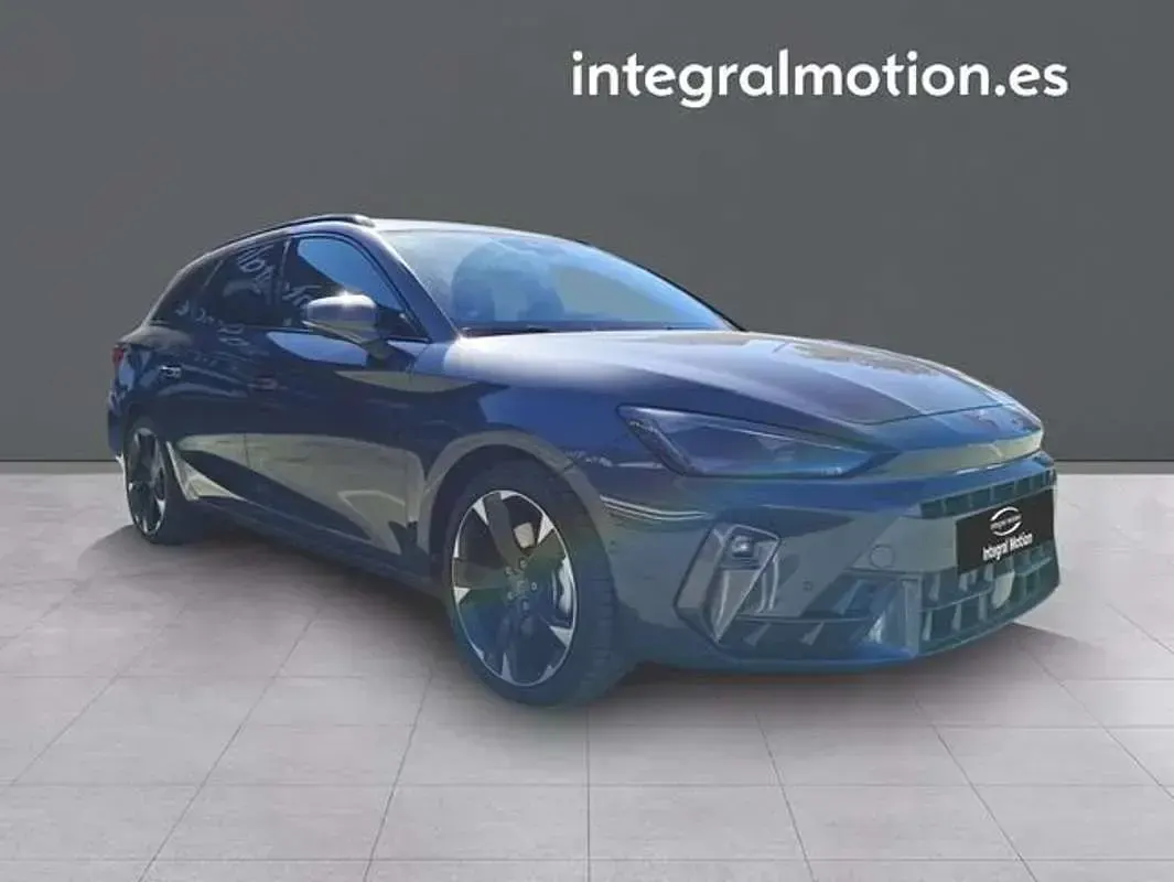 Usado Cupra Leon 204 CV (150 kW) 2025 Blanco Utilitario