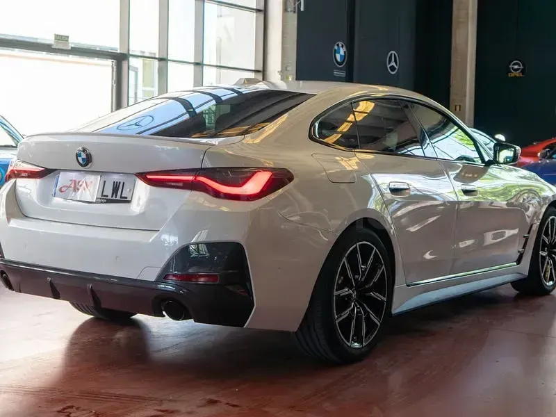 Usado BMW 430 Gran Coupé Sport Line 245 CV (180 kW) 2022 Blanco Coupe
