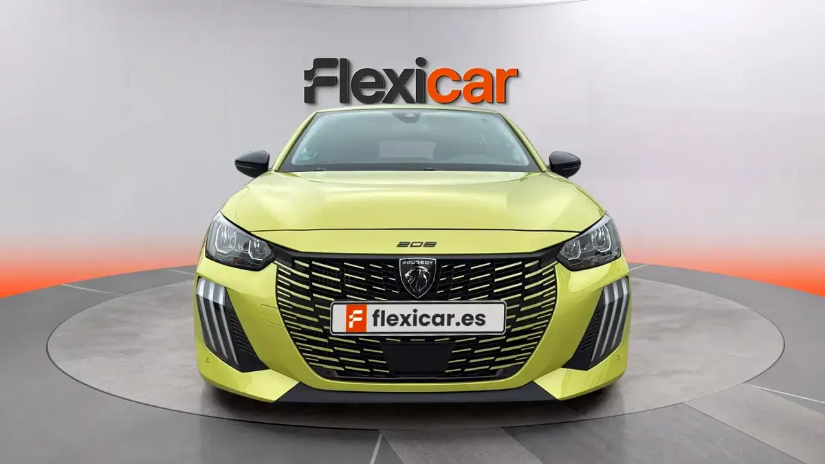 Usado Peugeot 208 Allure 101 CV (74 kW) 2025 Verde Utilitario