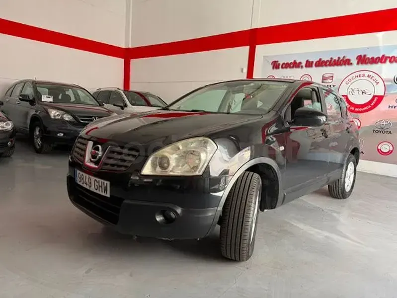 Usado Nissan Qashqai Acenta 106 CV (77 kW) 2008 Negro SUV