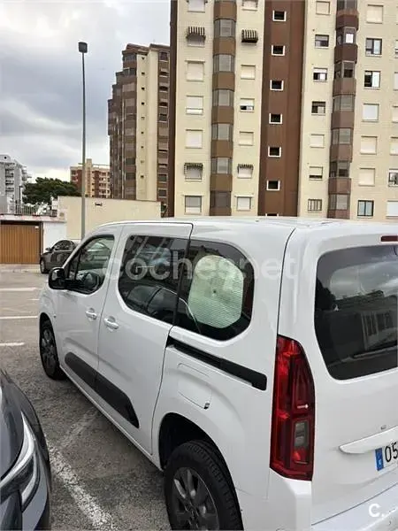 Usado Opel Combo Life Edition+ 102 CV (75 kW) 2024 Blanco Monovolumen