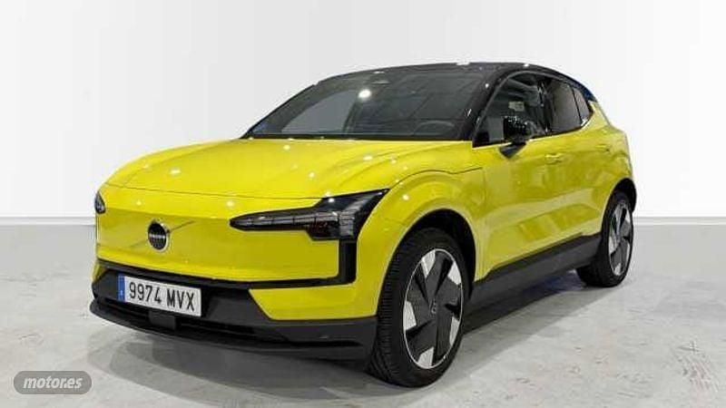Usado Volvo EX30 Plus 200 kW (272 CV) 2024 Amarillo SUV