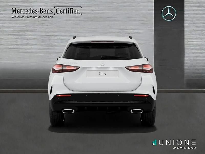 Usado Mercedes GLA200 150 HP (110 kW) 2026 Branco SUV