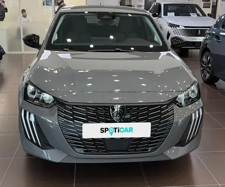 Nuevo Peugeot 208 Allure 110 CV (80 kW) 2025 Gris / plata Utilitario