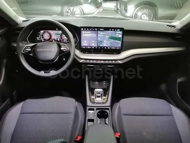 Usado Skoda Octavia Selection 150 CV (110 kW) 2025 Gris Berlina