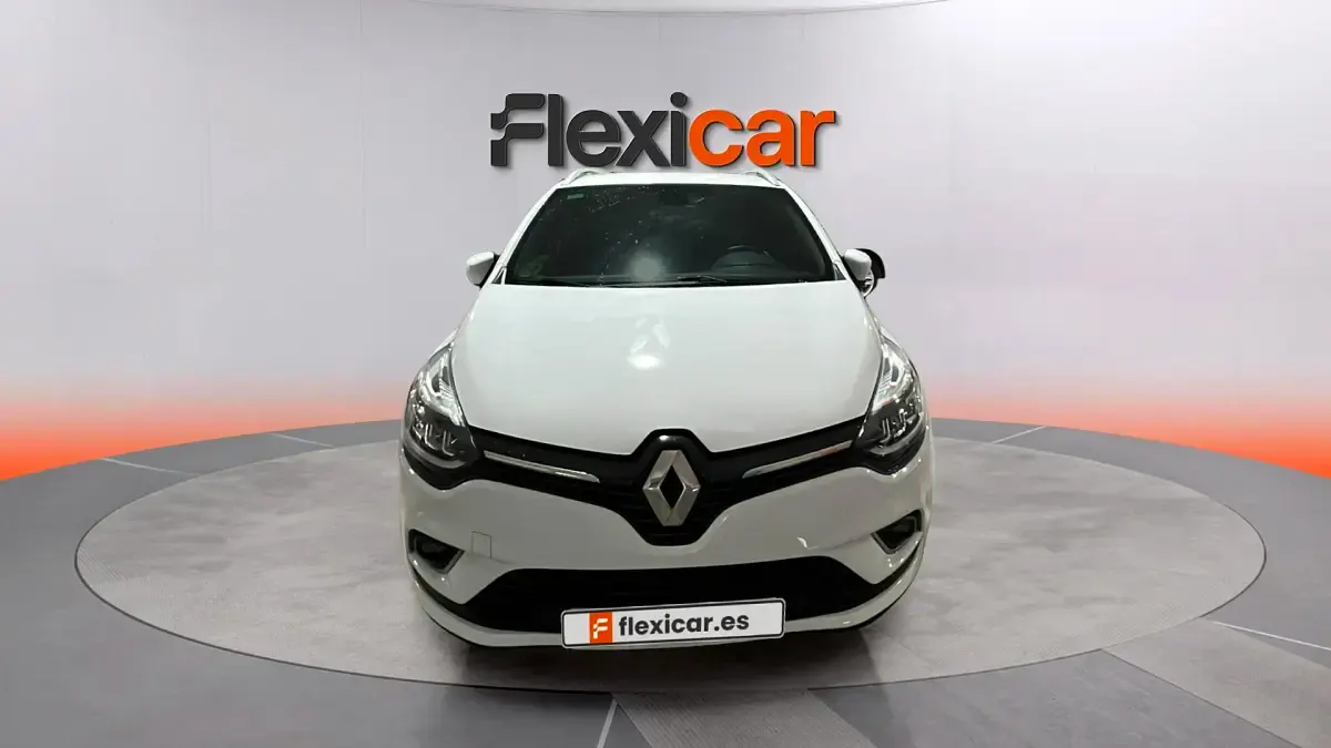 Usado Renault Clio LIMITED 90 CV (66 kW) 2018 Blanco Familiar