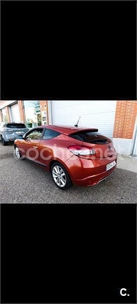 Usado Renault Mégane III Privilege 130 CV (95 kW) 2009 Naranja Berlina