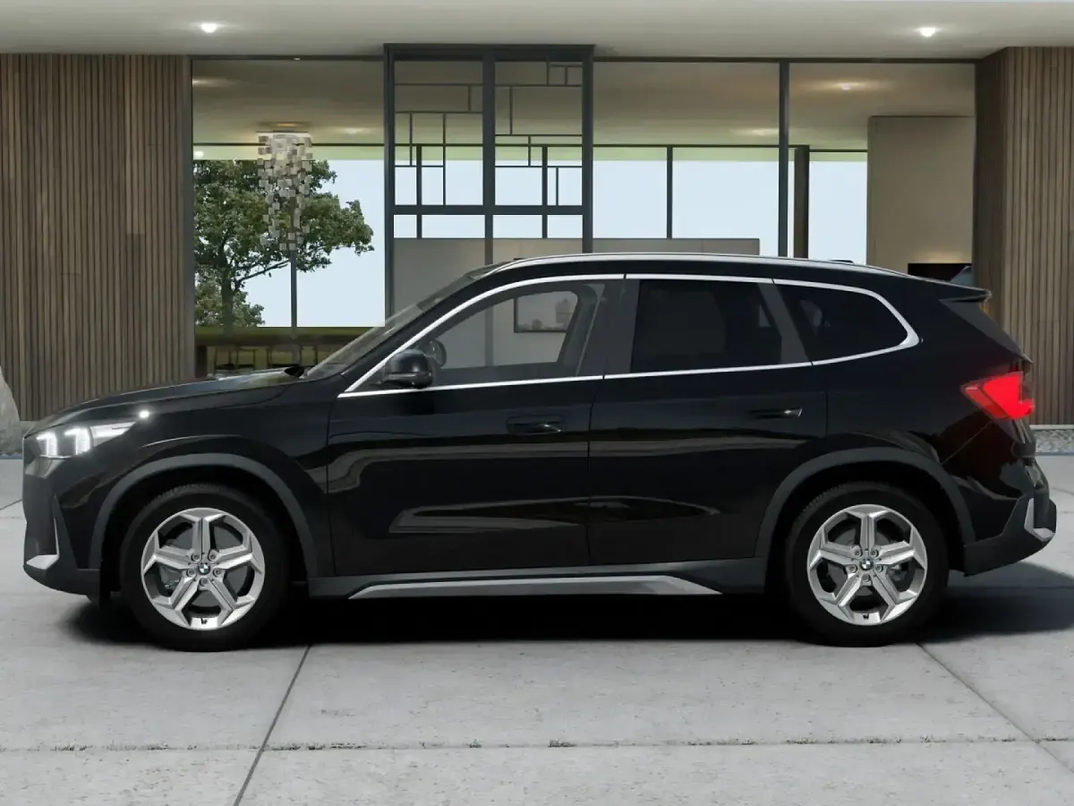 Nuevo BMW X1 xLine 170 CV (125 kW) 2026 Negro SUV