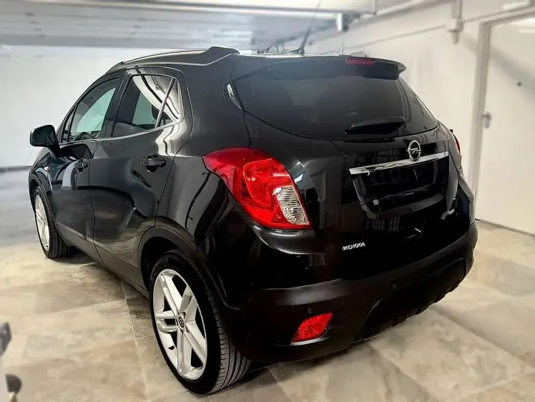 Usado Opel Mokka Excellence 136 CV (100 kW) 2015 Negro SUV