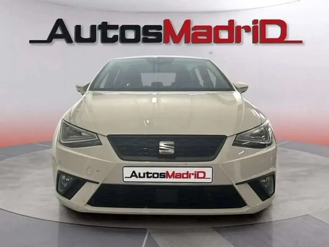 Usado Seat Ibiza Style 110 CV (80 kW) 2023 Blanco Utilitario
