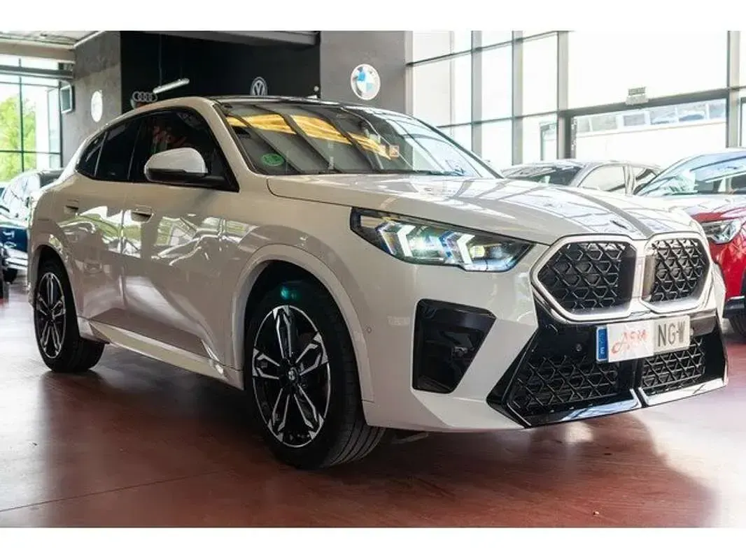 Usado BMW X2 Luxury Line 150 CV (110 kW) 2025 Blanco SUV