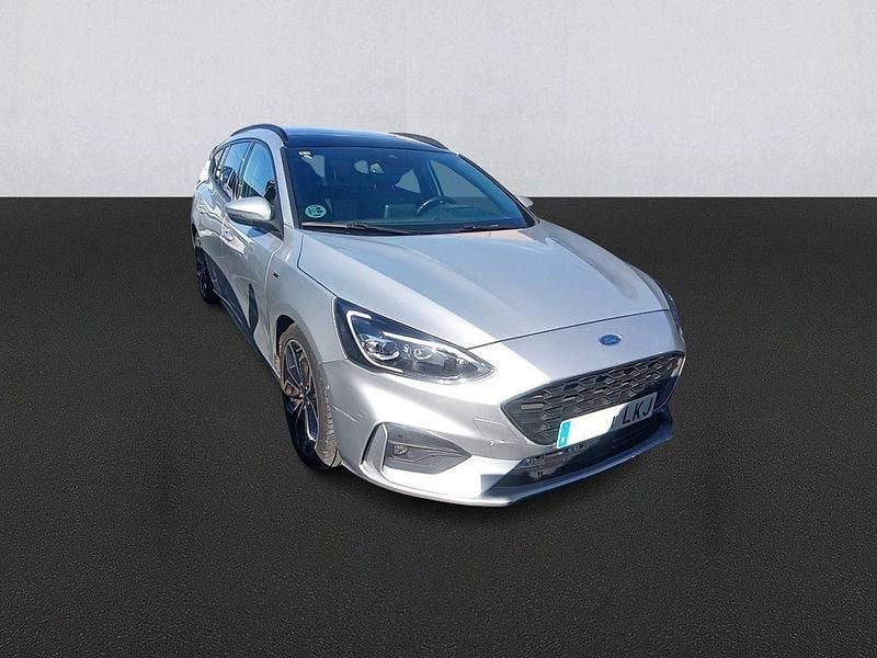 Usado Ford Focus ST-Line X 120 CV (88 kW) 2020 Gris Utilitario
