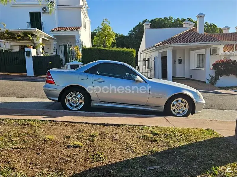 Usado Mercedes SLK200 163 CV (119 kW) 2003 Blanco Descapotable