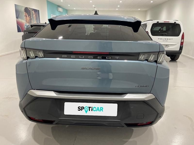 Usado Peugeot 3008 Allure 137 CV (100 kW) 2024 Azul SUV