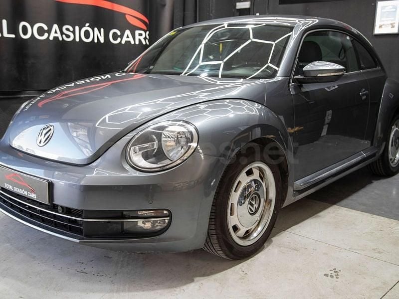 Usado VW Beetle Edition 105 CV (77 kW) 2014 Gris / plata Utilitario
