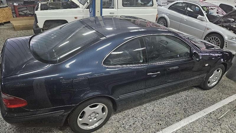 Usado Mercedes CLK200 Elegance 218 CV (160 kW) 1998 Azul Coupe