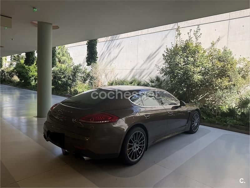 Usado Porsche Panamera 420 CV (308 kW) 2013 Beige Utilitario