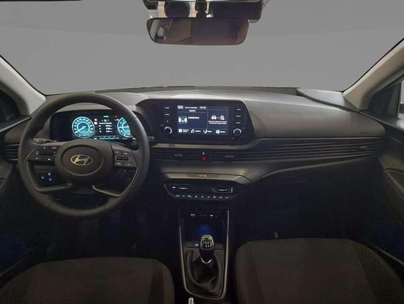 Usado Hyundai i20 101 CV (74 kW) 2025 Negro Utilitario