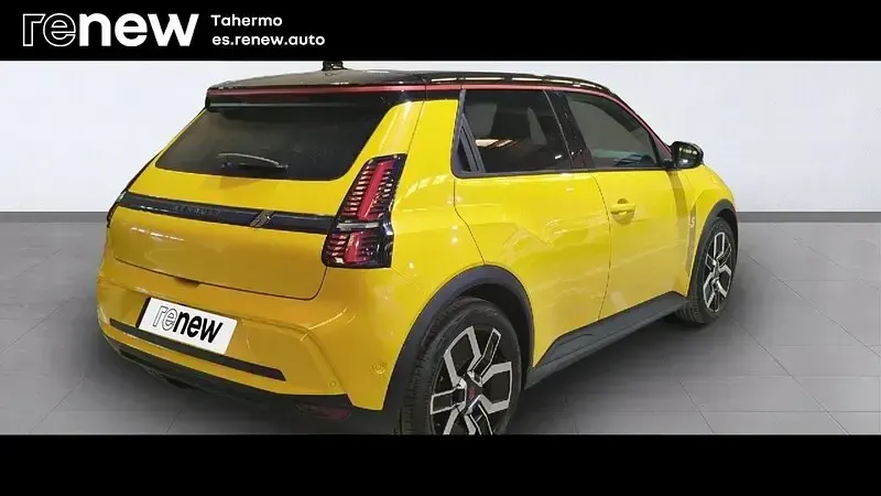 Usado Renault 5 E-Tech Techno 88 kW (120 CV) 2025 Amarillo Berlina