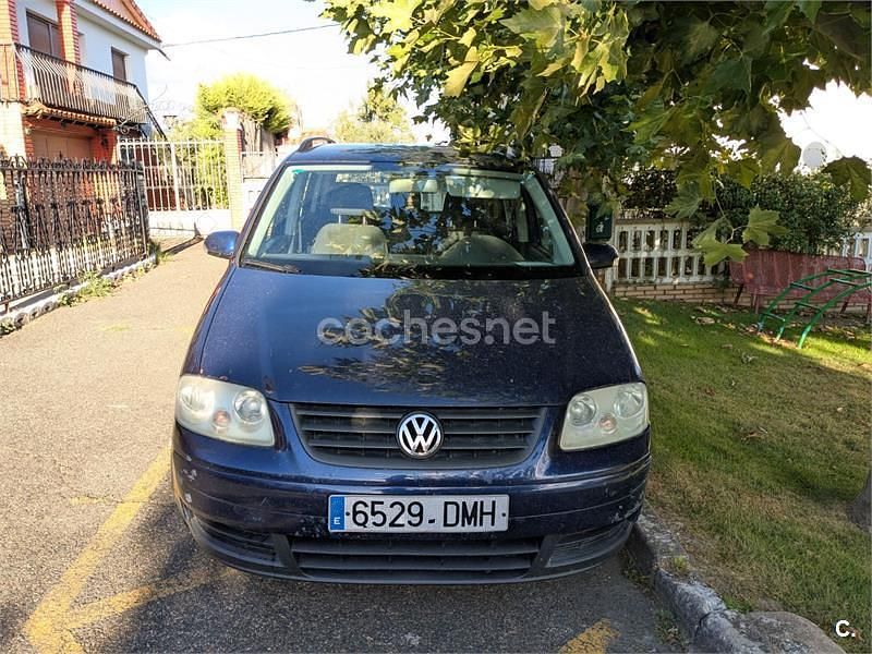 Azul Usado 2005 VW Touran Advance Monovolumen | 950 € (Super precio) - Imagen 1/4