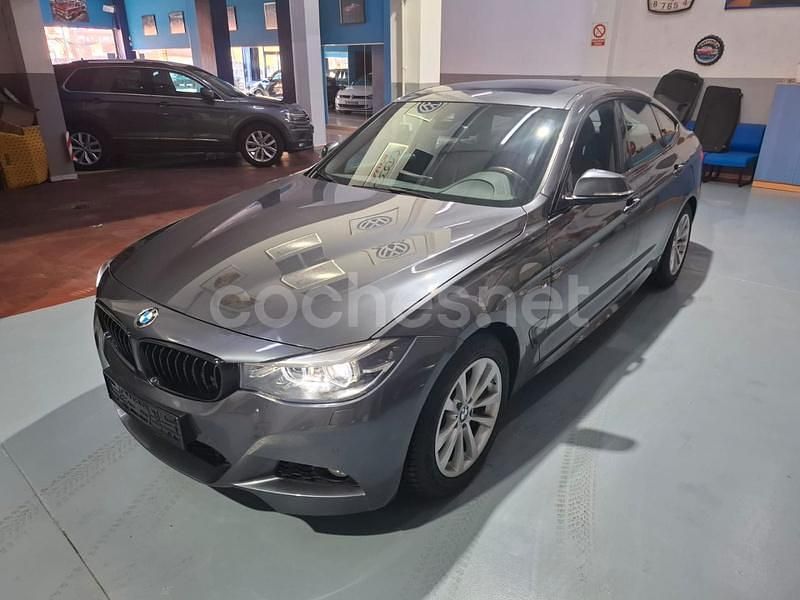 Gris / plata Usado 2020 BMW 318 Gran Turismo Berlina | 19.700 € (Precio justo) - Imagen 1/4