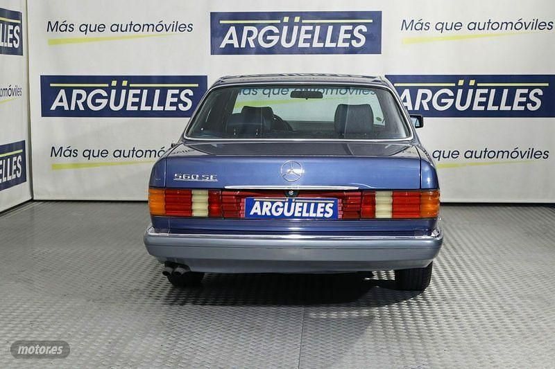 Usado Mercedes S300 SE 180 CV (132 kW) 1986 Azul Berlina