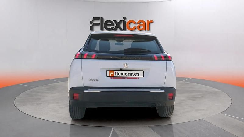 Usado Peugeot 2008 Active 101 CV (74 kW) 2020 Blanco SUV