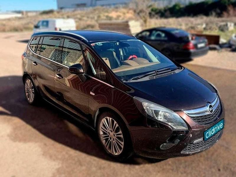 Usado Opel Zafira Excellence 170 CV (125 kW) 2012 Marrón Monovolumen