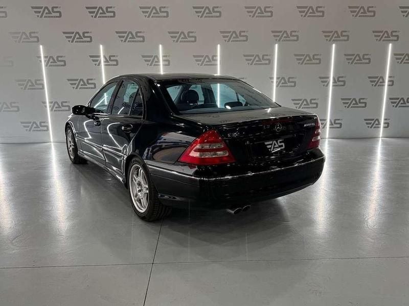Usado Mercedes C32 AMG AMG 358 CV (263 kW) 2001 Negro Berlina