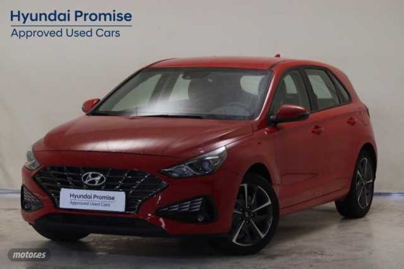 Engine red Usado 2024 Hyundai i30 | 19.600 € (Precio justo) - Imagen 1/4