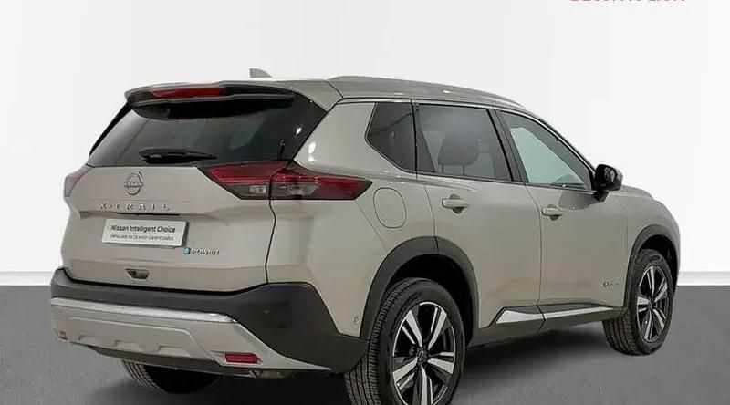 Usado Nissan X-Trail Tekna 204 CV (150 kW) 2024 Champagne silver SUV