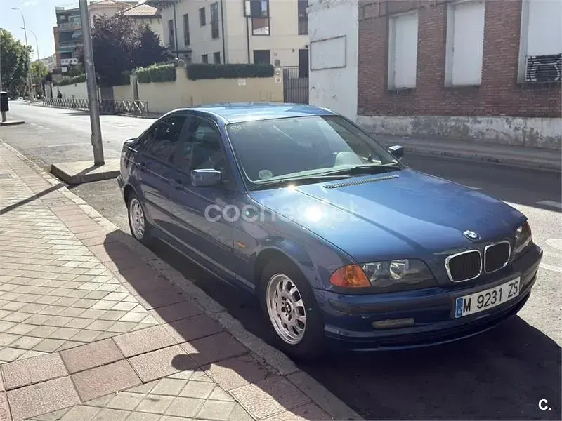 Usado BMW 316 105 CV (77 kW) 2000 Azul Berlina