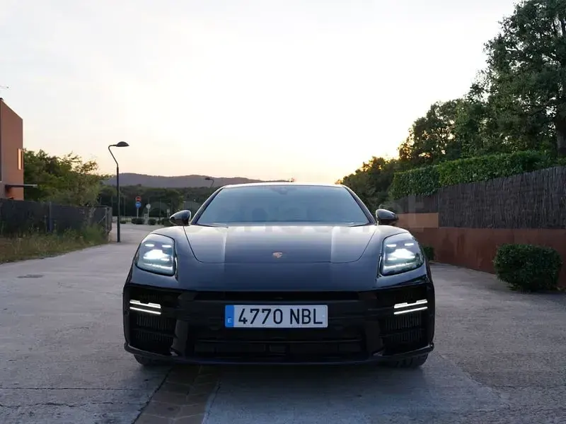 Usado Porsche Panamera 4 470 CV (345 kW) 2025 Negro Utilitario