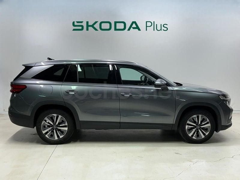 Usado Skoda Kodiaq Selection 150 CV (110 kW) 2025 Gris / plata SUV