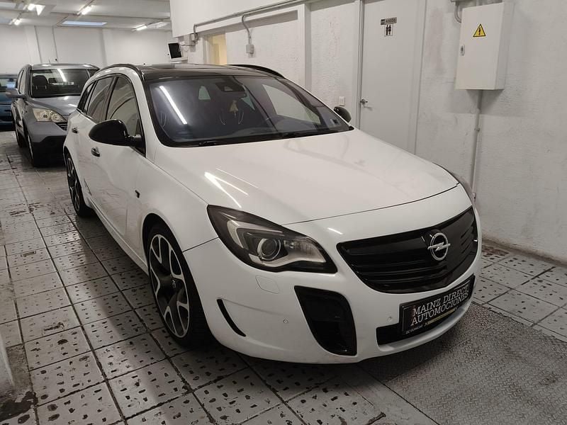 Usado Opel Insignia OPC 325 CV (239 kW) 2016 Blanco Familiar