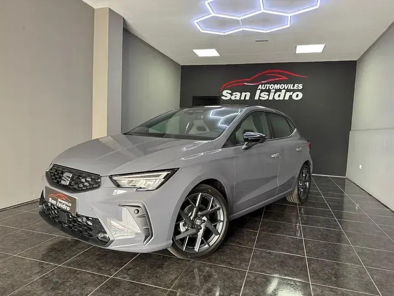Nuevo Seat Ibiza FR 115 CV (84 kW) 2026 Gris / plata Utilitario