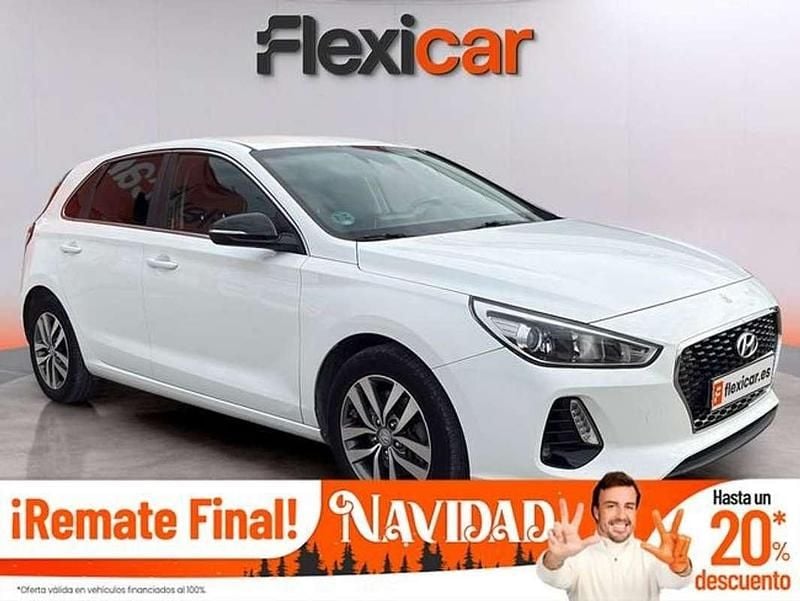 Blanco Usado 2017 Hyundai i30 GO! Familiar | 9990 € (Buen precio) - Imagen 1/4