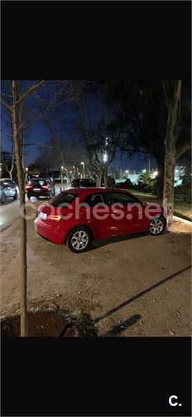 Usado Audi A1 Ambition 90 CV (66 kW) 2012 Rojo Berlina