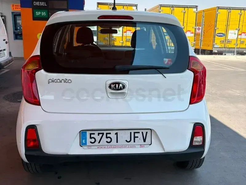 Usado Kia Picanto 66 CV (48 kW) 2015 Blanco Utilitario