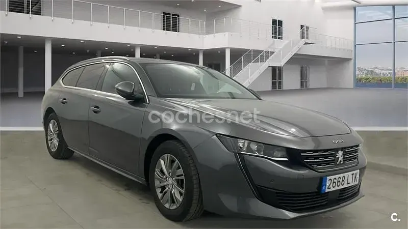Usado Peugeot 508 SW Active 131 CV (96 kW) 2021 Gris / plata Familiar