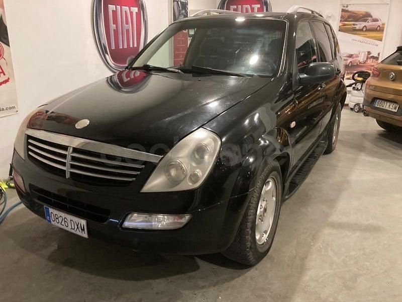 Usado Ssangyong (KGM) Rexton II Limited 165 CV (121 kW) 2007 Negro SUV