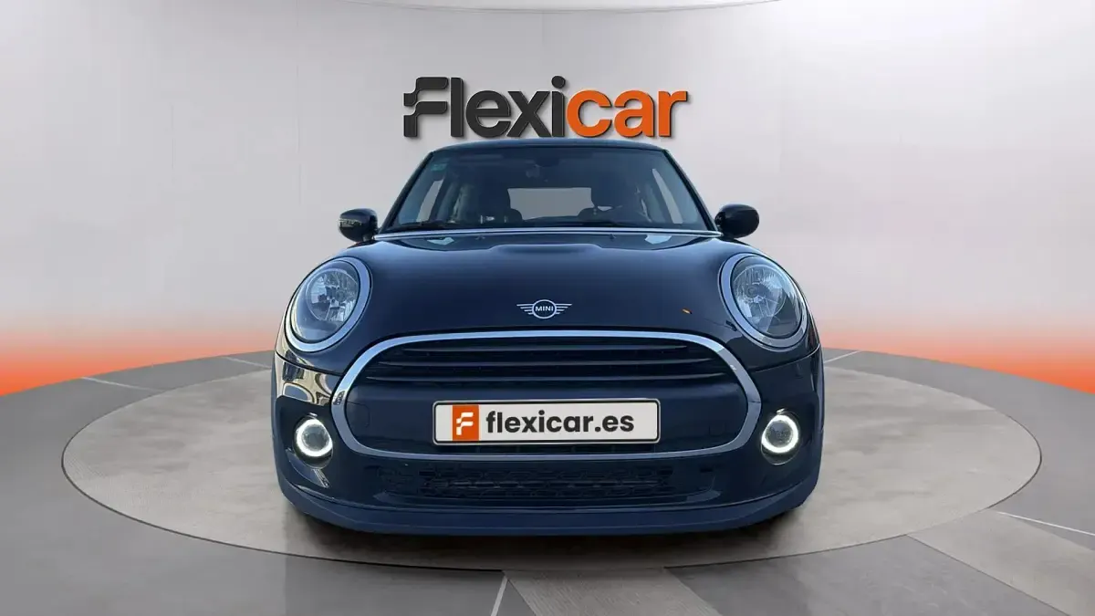 Usado Mini ONE 102 CV (75 kW) 2020 Negro Utilitario