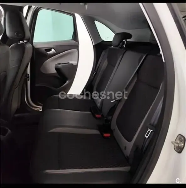 Usado Opel Crossland X Innovation 110 CV (80 kW) 2018 Blanco SUV